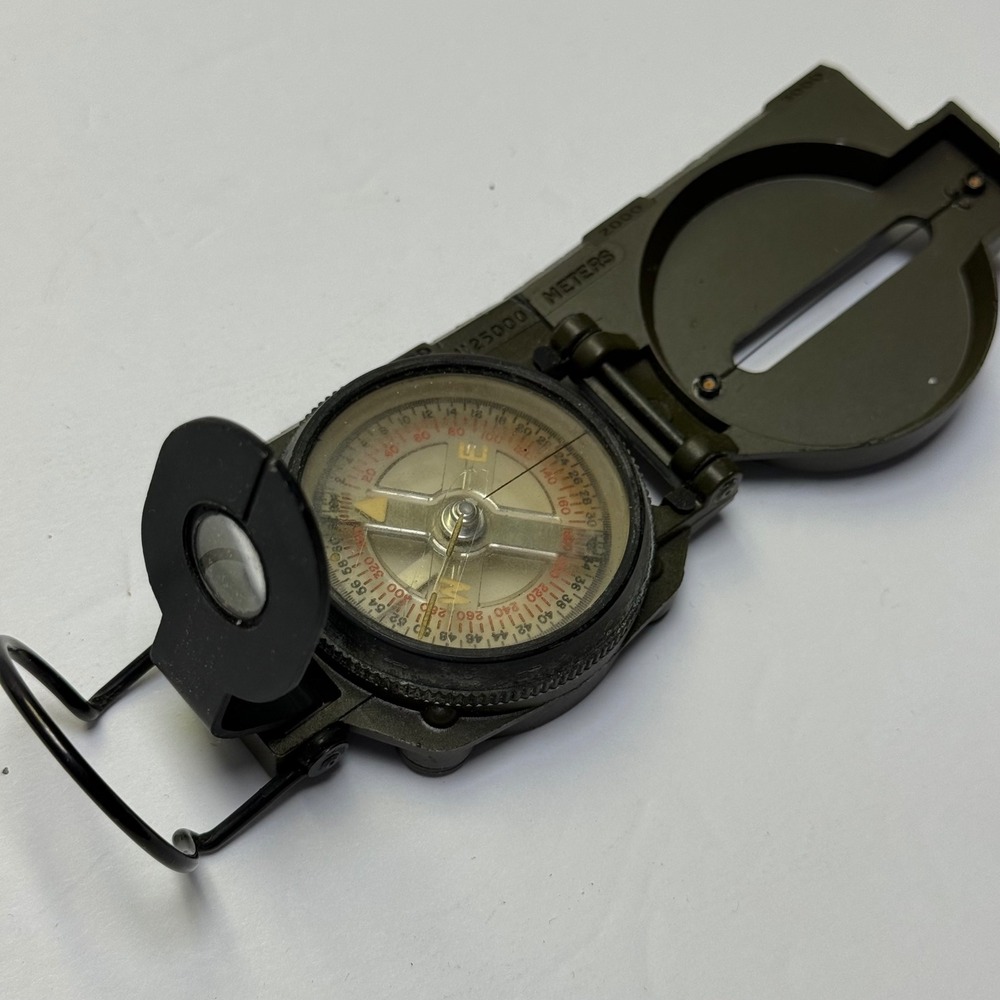 VTG Union Instrument Corp Magnetic Compass US Military 1965 Lensatic Vietnam